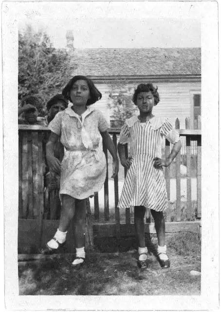 Mexican girls, San Antonio, Texas
