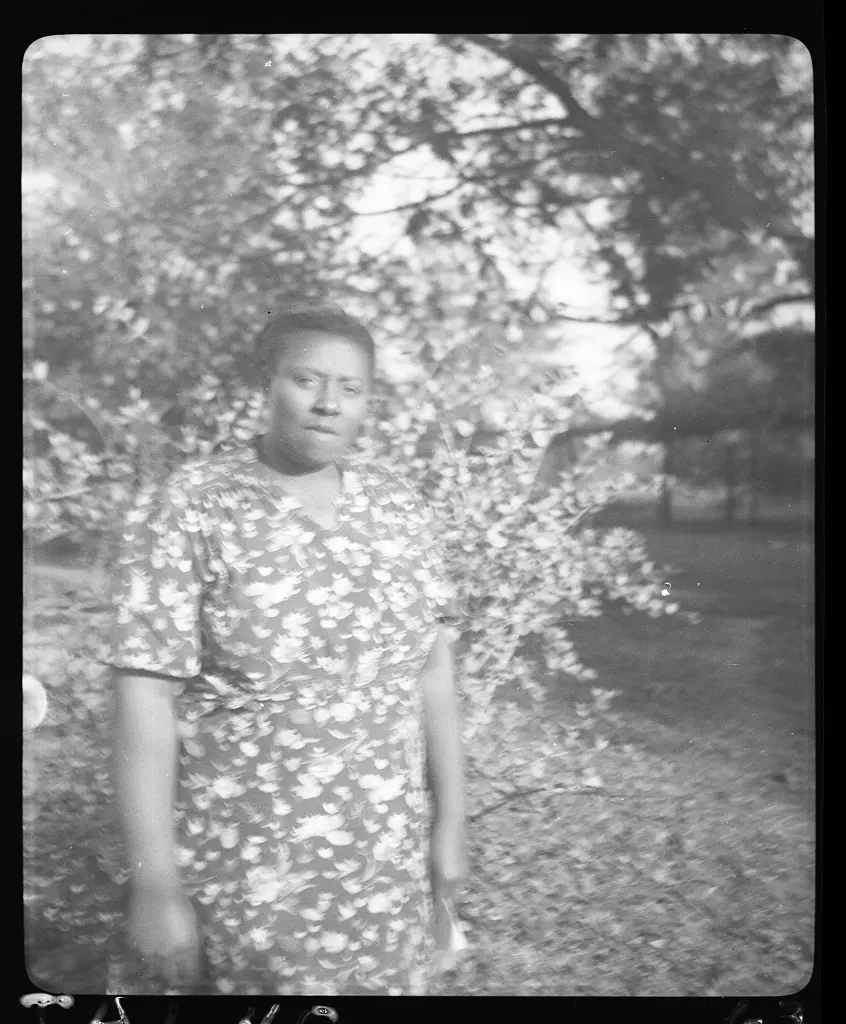 Vera Hall at the home of Mrs. Ruby Pickens Tartt, Livingston, Alabama